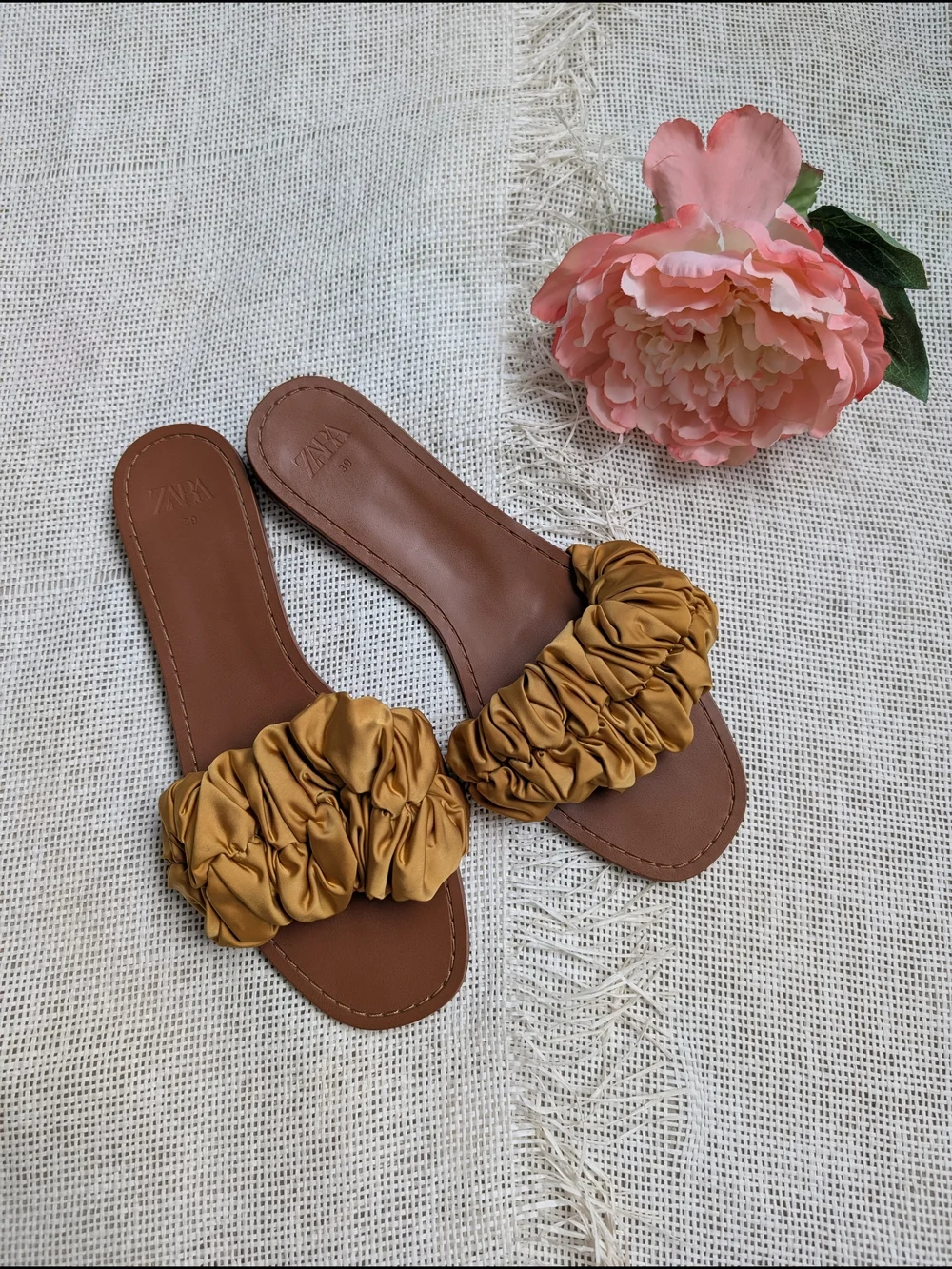 Zara Tan Slide Sandals with Mustard Ruched Satin Strap sz39 - Picture 7 of 7